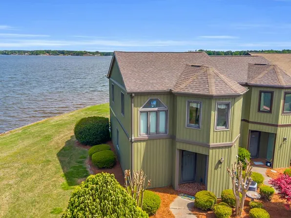 144 Lake Ridge Dr, Ninety Six, SC 29666