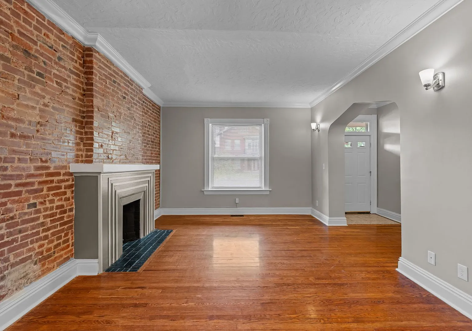 5783 McPherson Ave. — Photo 3