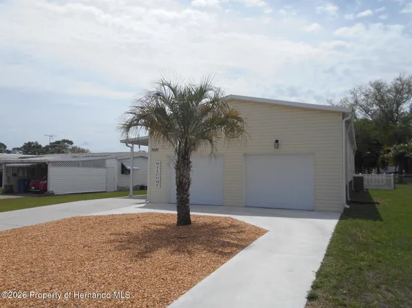 7440 Dinsmore St, Brooksville, FL 34613