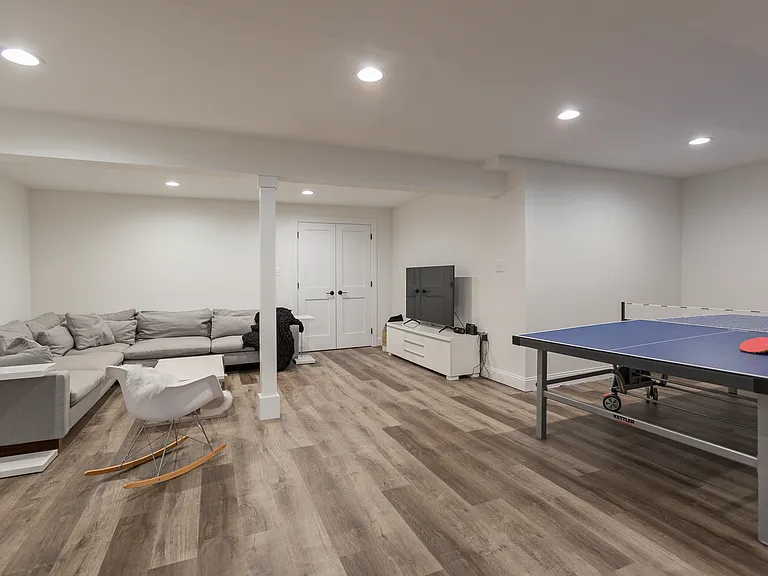 21 Cove Neck Ln — Photo 15