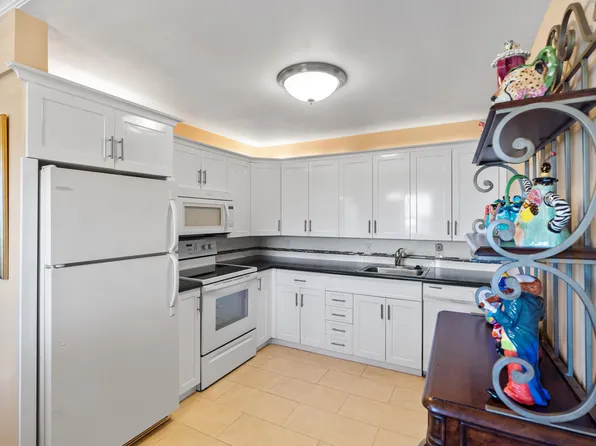 4054 Newcastle C, Boca Raton, FL 33434