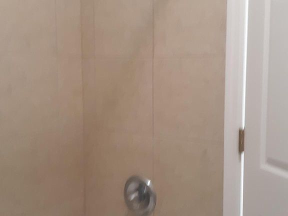 4th image of 1577 NW 29th Rd #10