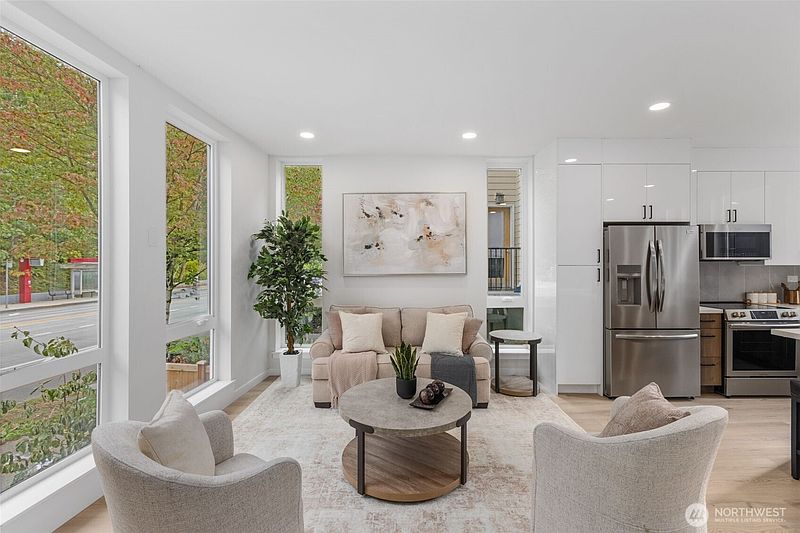3rd image of 7039 Delridge Way SW