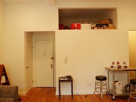 3rd image of 321 W 103rd St APT 1B