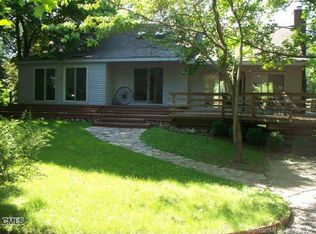 335 Greens Farms Rd, Westport, CT 06880