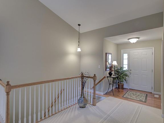 Spacious Entry