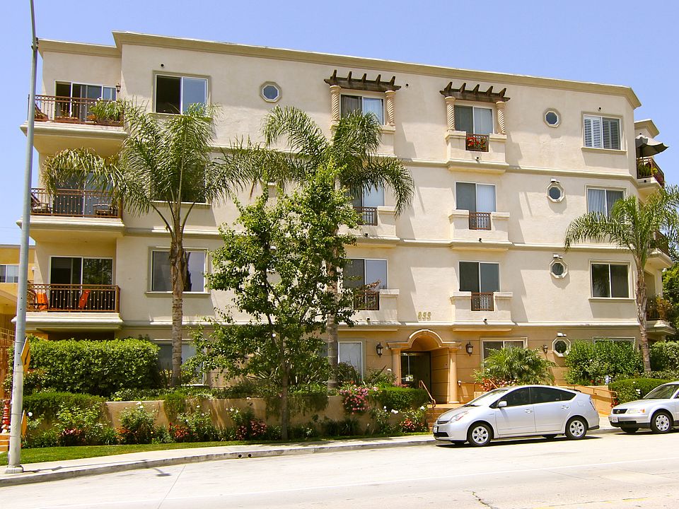 855 Wilcox Ave. 