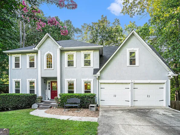 173 Lakeside Dr, Hiram, GA 30141