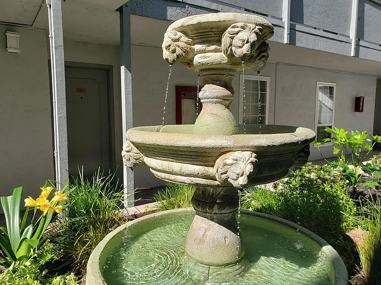1501 Detroit Ave — Photo 22
