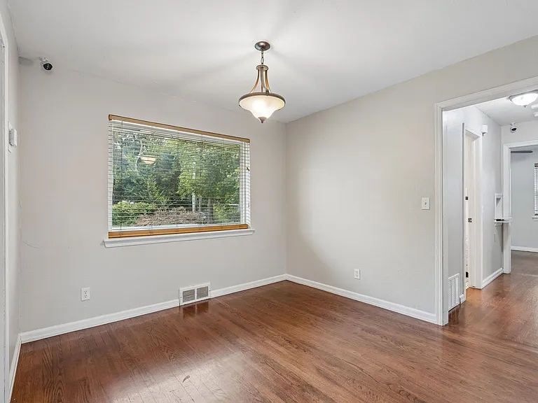 3025 NW 67th St — Photo 13