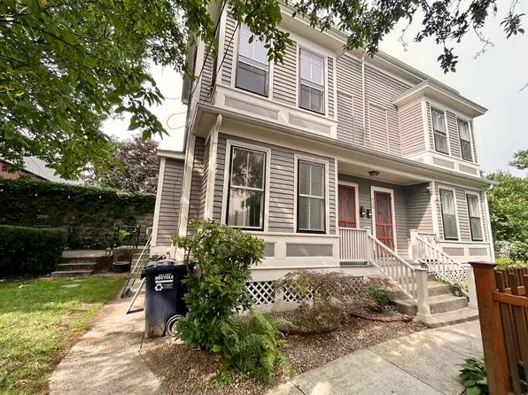 128 Hamilton St Unit 128, Cambridge, MA 02139