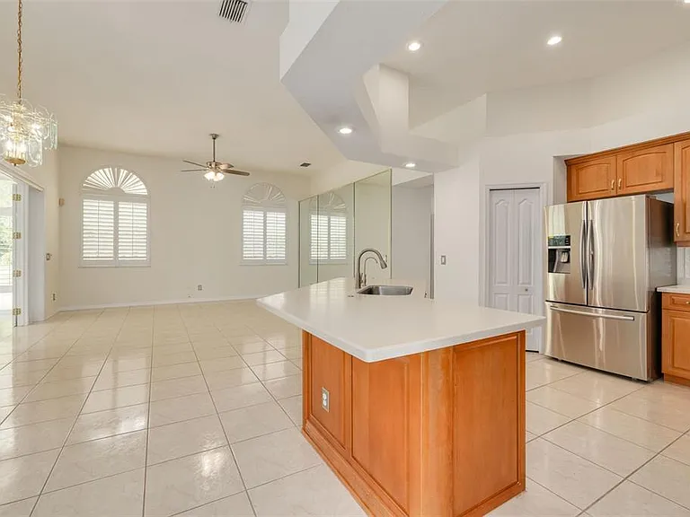3713 Siena Ln — Photo 7
