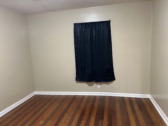 3rd image of 2623 Dayton St