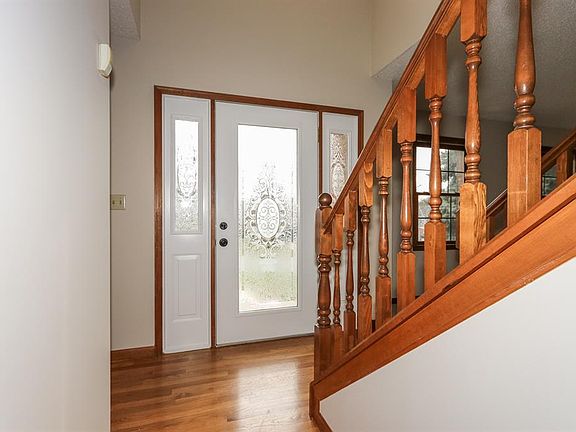 3rd image of 6068 Beckett Station Ct