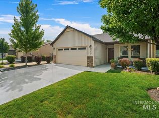 2727 E Apricot Dr, Meridian, ID 83646
