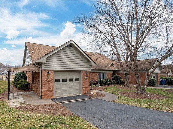 4th image of 333 Hollybrook Dr