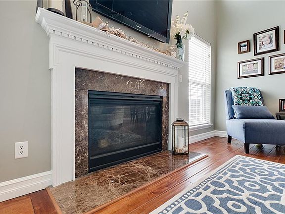 5th image of 31 Clovercrest Ct