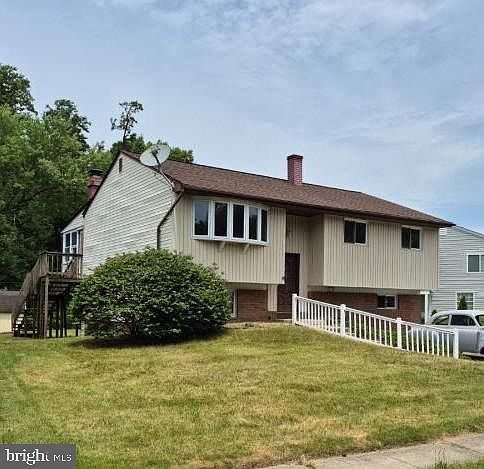 1st image of 1206 Branch Ln