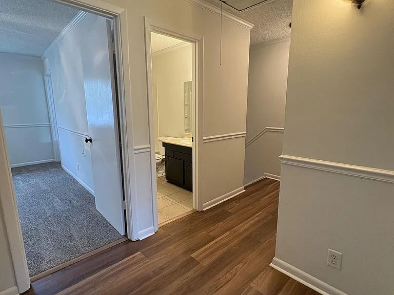 571 Winding Creek Rd #F — Photo 25