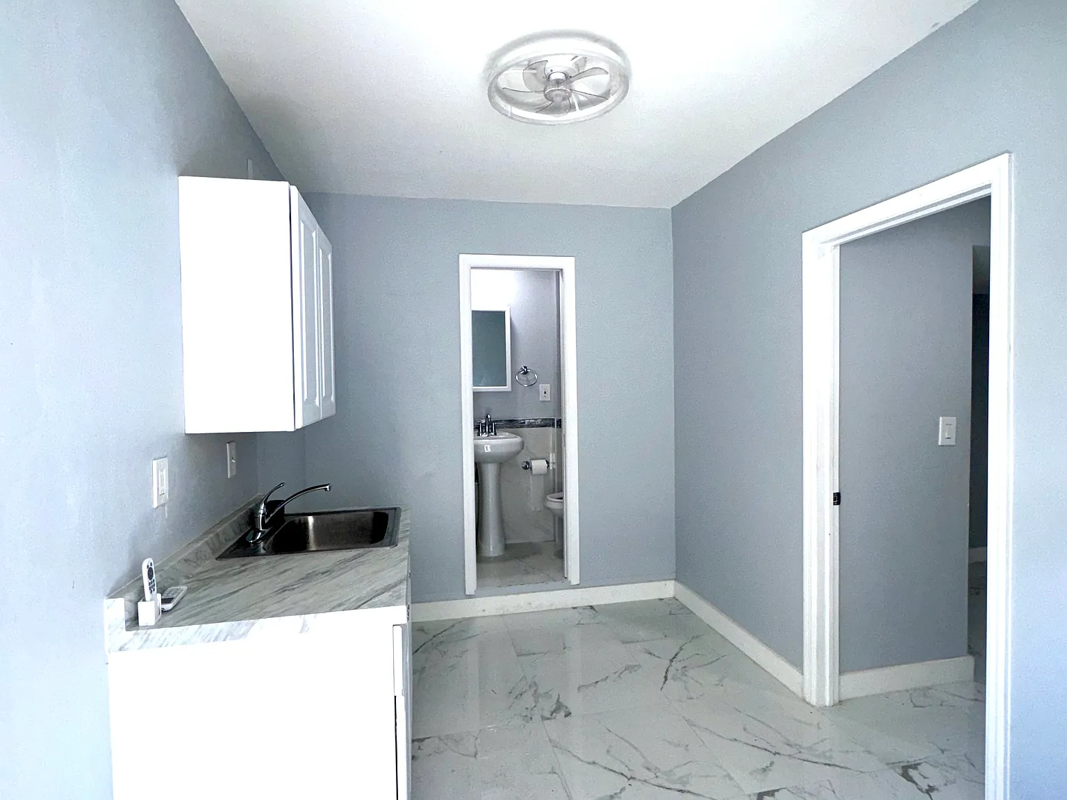 20134 W Lake Dr — Photo 1