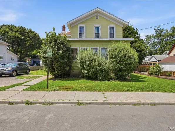 16 Park Pl, Lockport, NY 14094