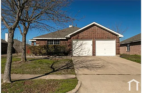 2817 Thrush Dr Photo 1