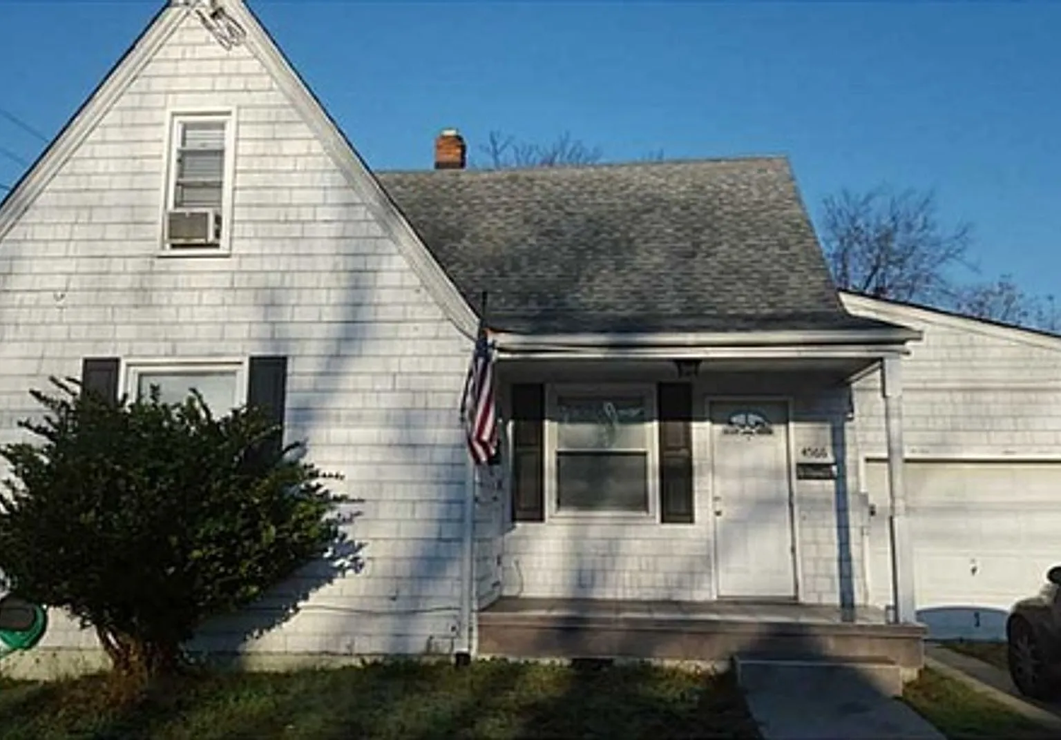 4566 Hampshire Ave — Photo 1