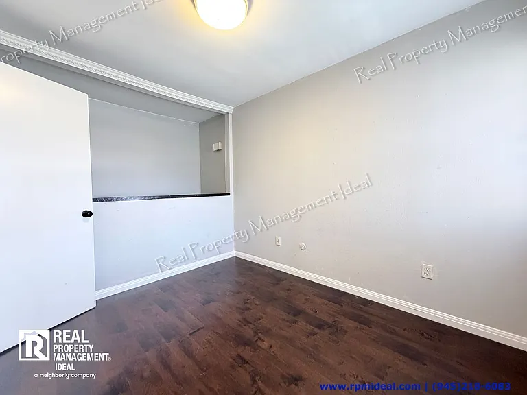 835 Dublin Dr #835C — Photo 24