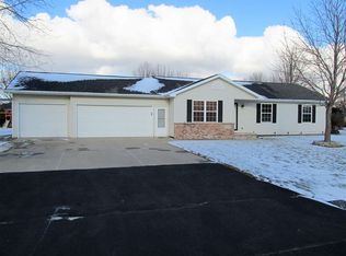 W5564 Ryan St, Appleton, WI 54915