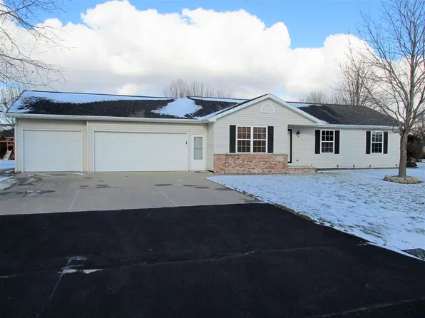 W5564 Ryan St, Appleton, WI 54915