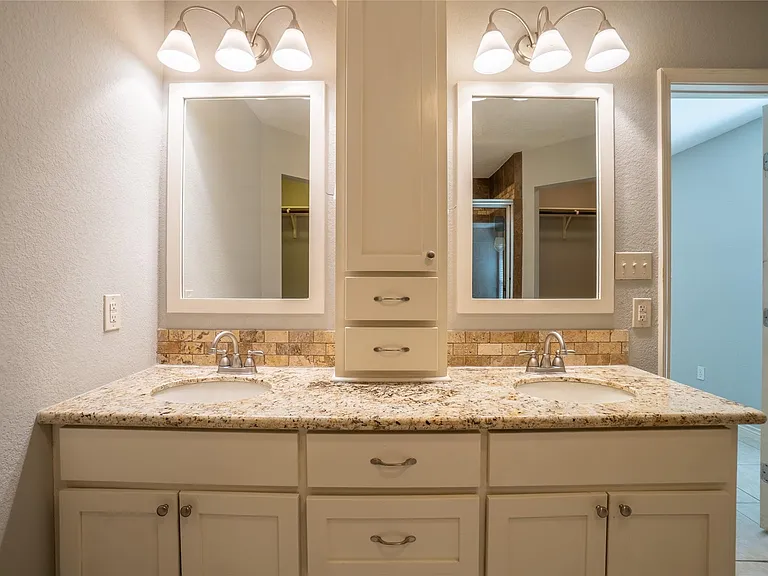 140 Lakewood Dr — Photo 21