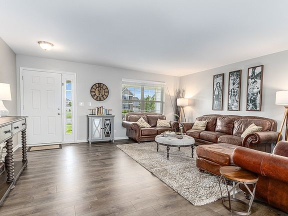 2nd image of 1762 Muirfield Dr
