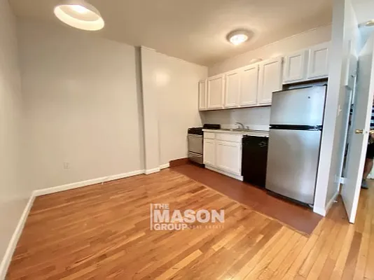 Rented by Mason Group LLC | media 10