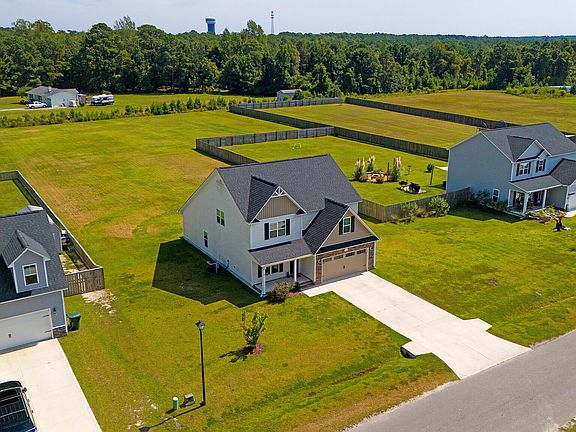 4th image of 107 Peletier Shores Drive
