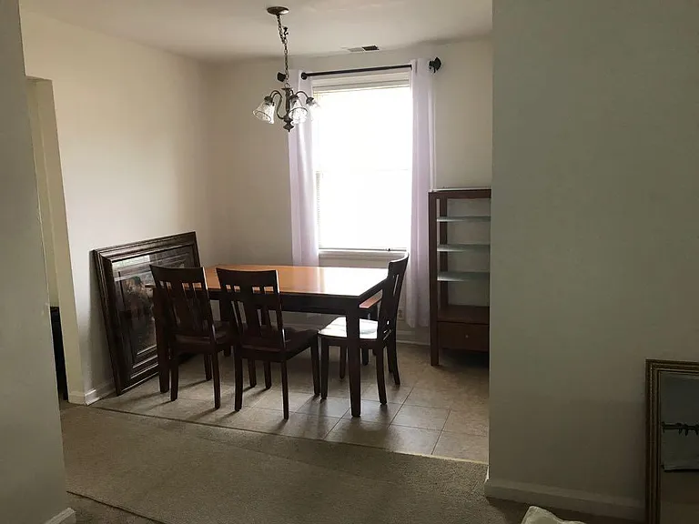 3201 S Stafford St — Photo 7