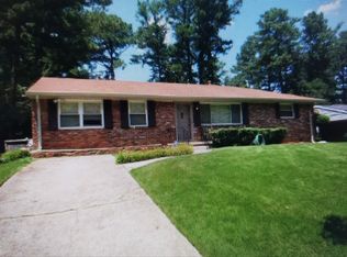 2825 Lancaster Dr, East Pt, GA 30344