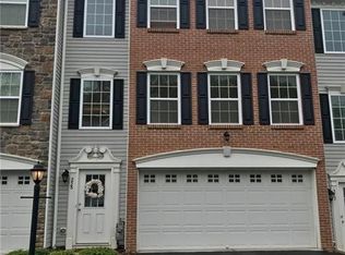 258 Grace Manor Dr, Coraopolis, PA