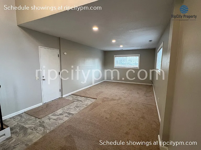 12250 SW Indian Hill Ln — Photo 16