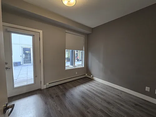 515 4th Ave NE Photo 1