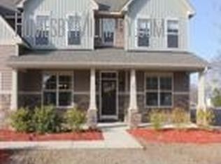 28 Rolling Meadows Dr, Clayton, NC 27527