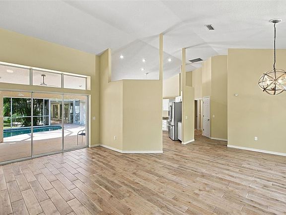 3rd image of 1225 OAK TREE LANE