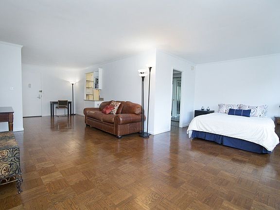 3rd image of 505 E 79th St APT 9H