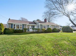 269 Niantic River Rd, Waterford, CT 06385
