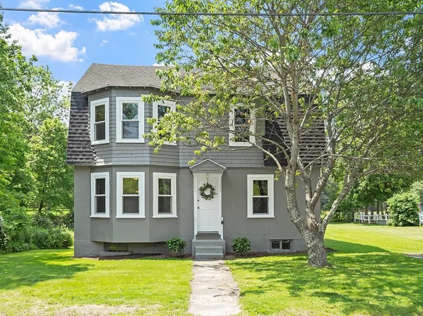 136 Narrow Ln, Lancaster, MA 01523