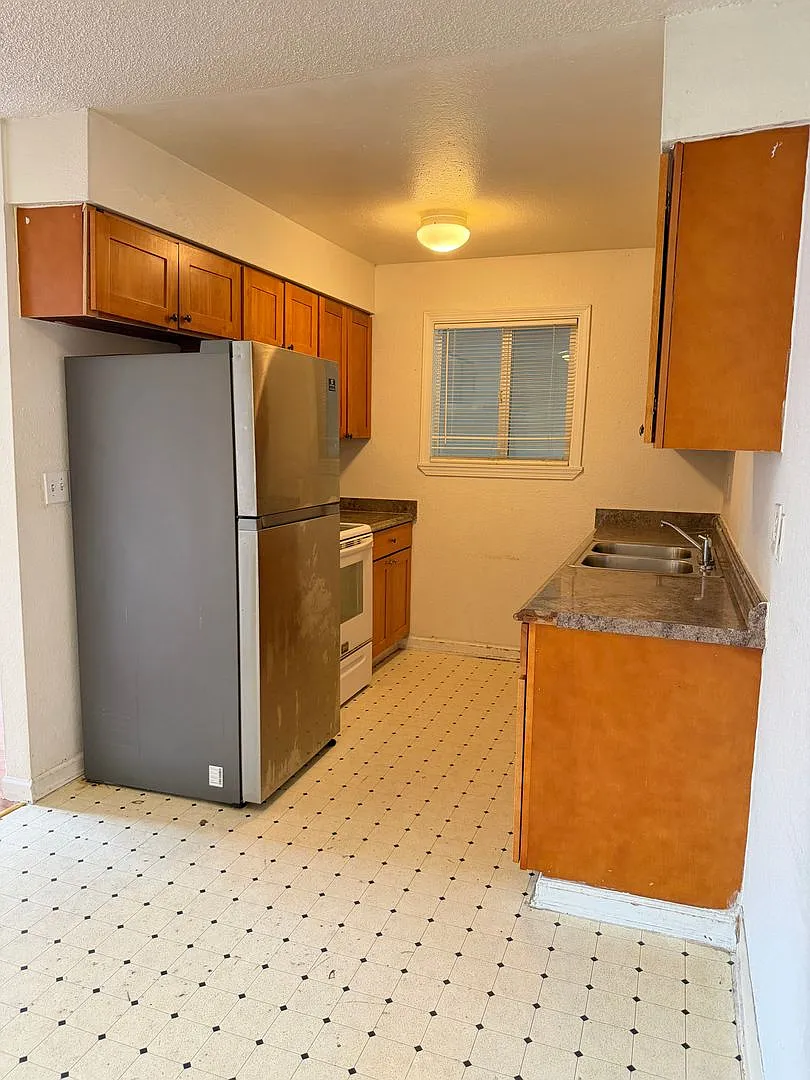 3550 Southeast 130th Avenue — Photo 3