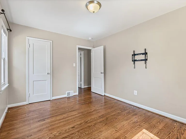 13710 Balfour St — Photo 9