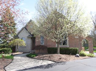 5625 Fox Ridge Dr, Clarkston, MI 48348