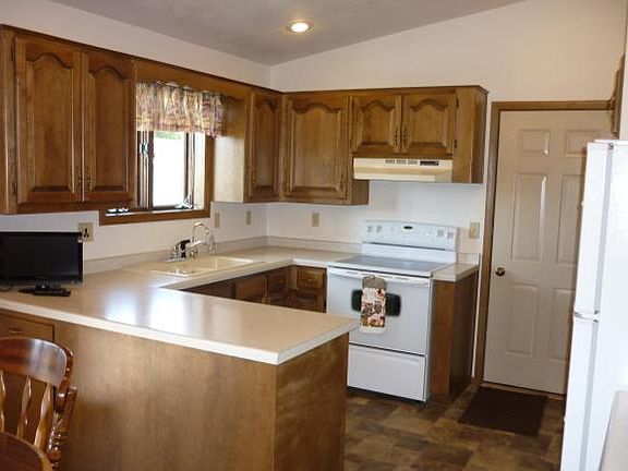 3rd image of W6669 Green Willow Ct