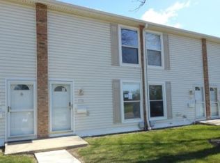 1712 Ardwick Dr, Hoffman Estates, IL 60169