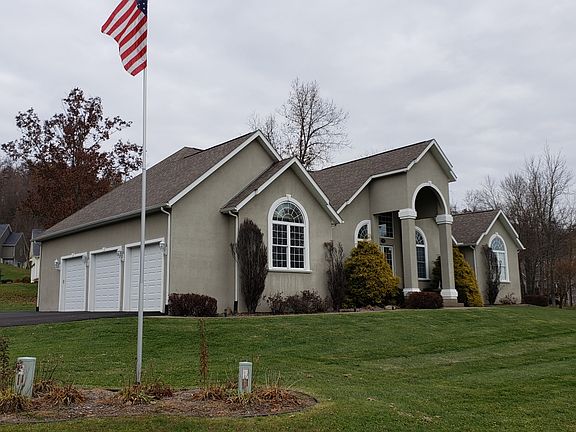 3rd image of 205 Jenna Dr NE